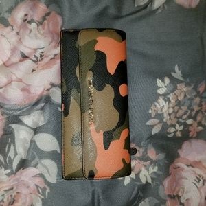 Michael Kors camo wallet